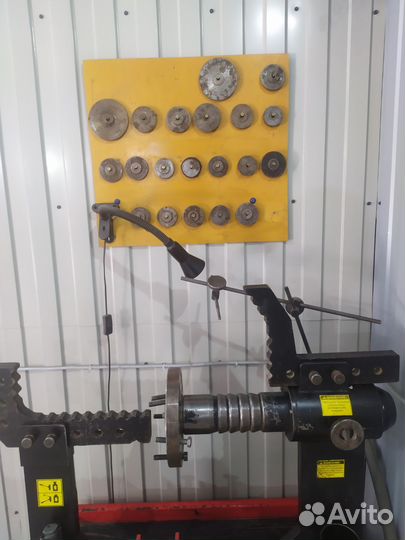 Станок для правки литых дисков