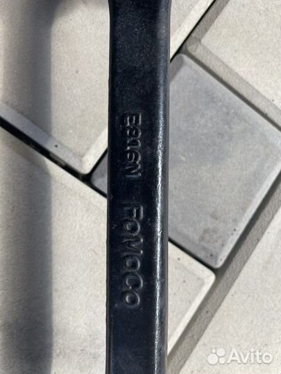 Рычаг нижний левый Ford Mustang