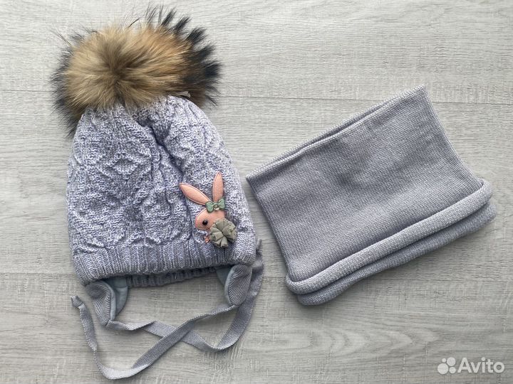 Зимний комплект шапка на завязках и снуд