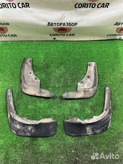 Брызговик Nissan Terrano D10 F4RE410 2017