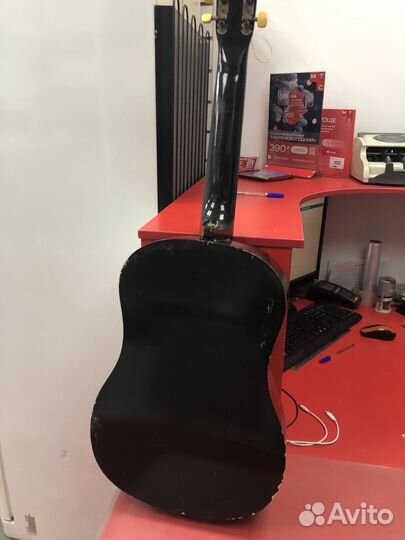 Гитара акустическая 