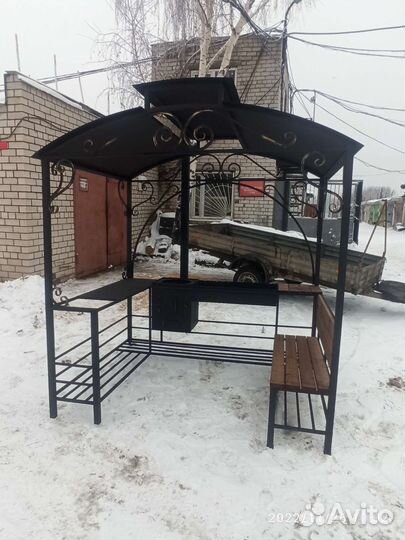 Беседка с мангалом и печью для казана