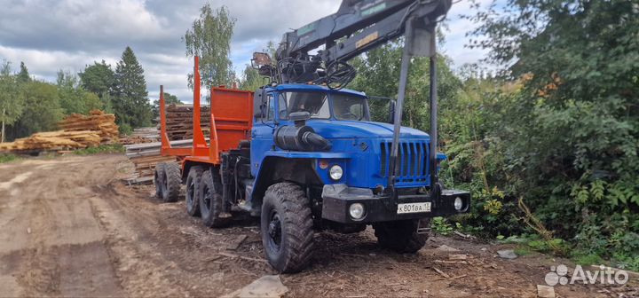 Урал 4320-03 с КМУ, 2013