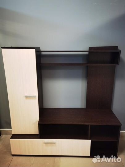 Стенка в гостиную