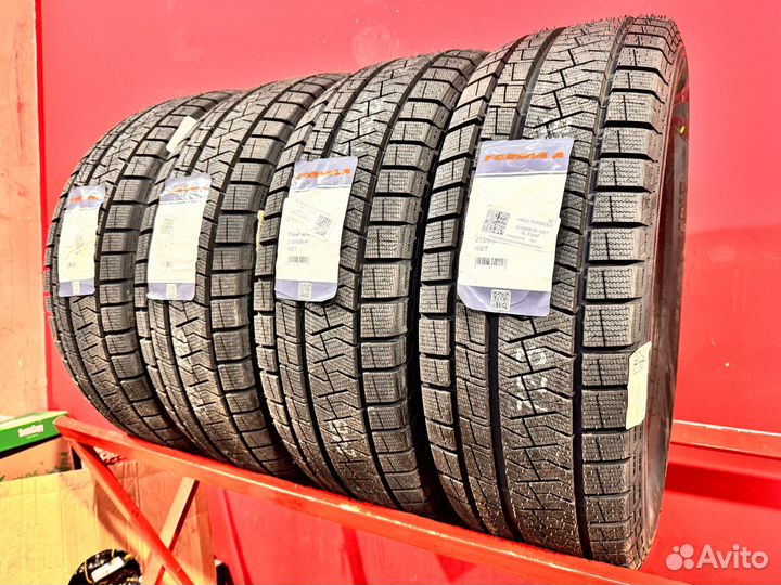 Pirelli Formula Ice FR 215/65 R16 102T