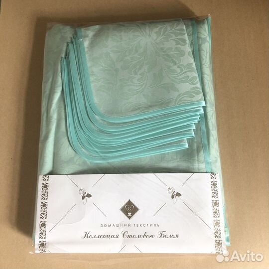 Скатерть и салфетки 6 штук