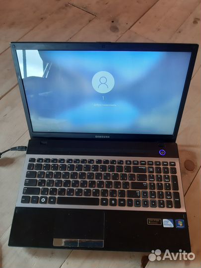 Ноутбук Samsung Intel CPU B940/ HD Graphics/ 2Gb