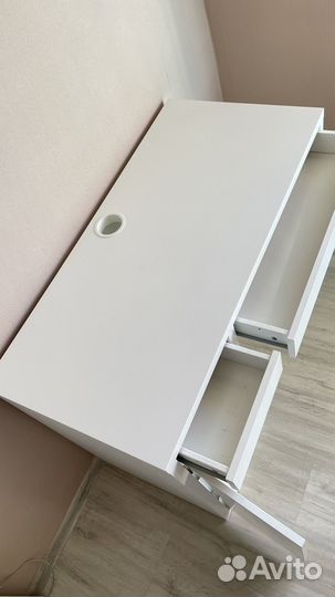 Письменный стол IKEA микке
