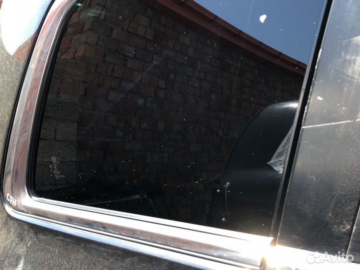 Mazda CX-9 Форточка задняя правая