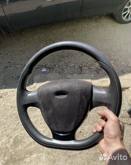 Руль priora 2 с алькантарой
