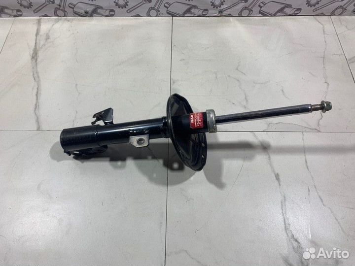 Амортизатор передний правый Lexus Rx 2