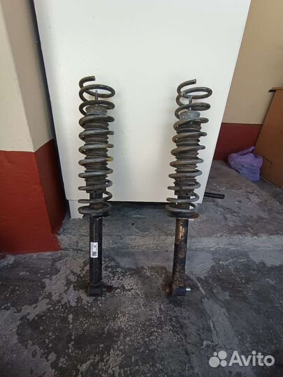 Задние амортизаторы от гранты фл