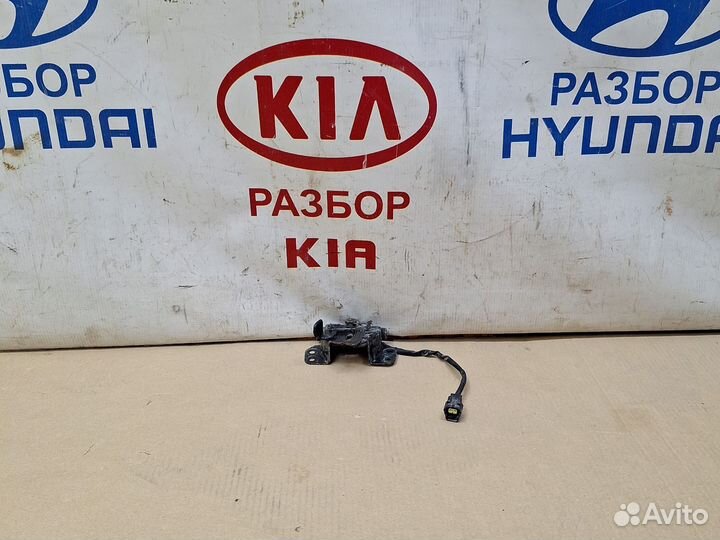Замок капота Hyundai h1 Hyundai Grand Starex