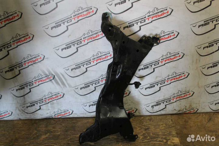 Балка Двигатель подрамник mitsubishi. lancer lance