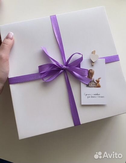 Вязаная игрушка и погремушка ручной работы Зайки