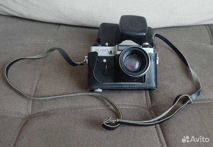 Плёночный фотоаппарат Зенит ет