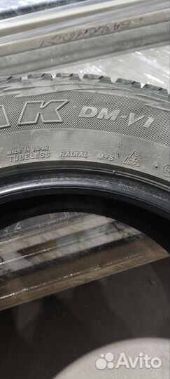 Bridgestone Blizzak DM-V1 225/65 R17