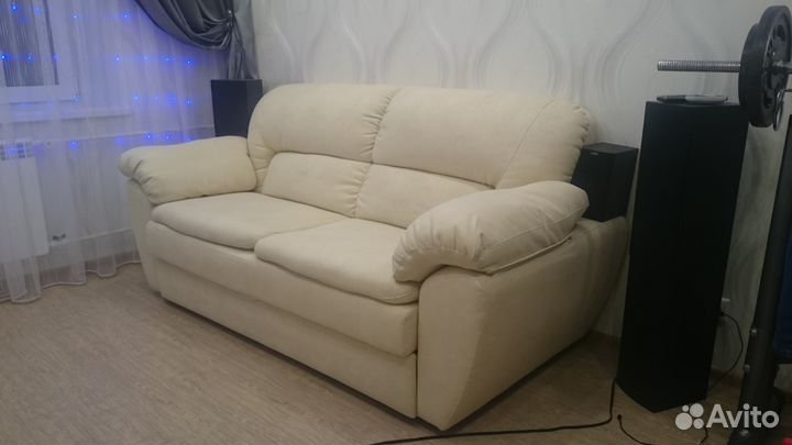 Продам диван 