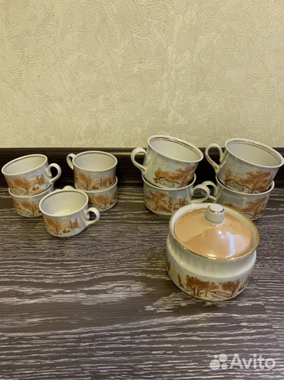 Чашки чайные и кофейные с сахарницей