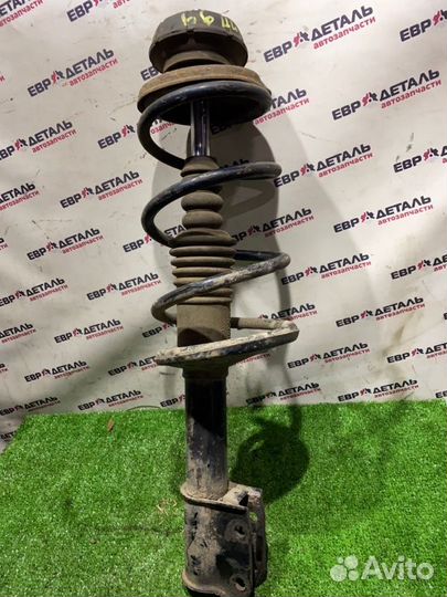 Амортизатор подвески передний правый Renault Logan