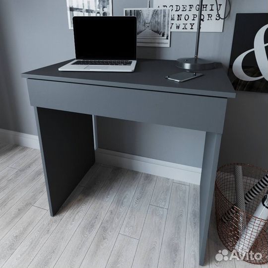 Письменный стол