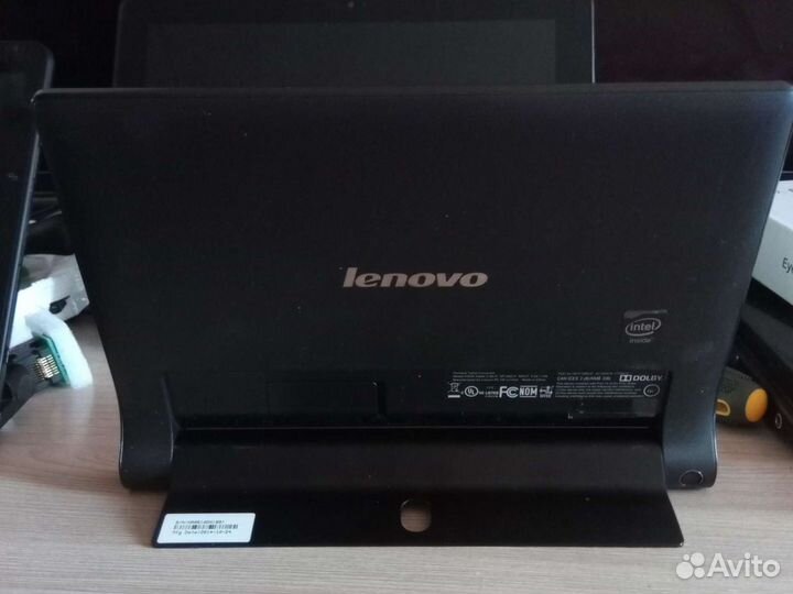 Lenovo yoga 1051L