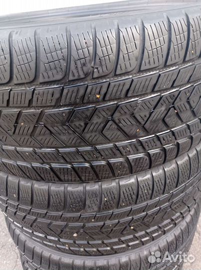 Pirelli Scorpion Winter 275/40 R22 108V