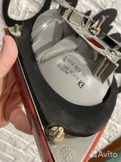 Задний внутренний фонарь