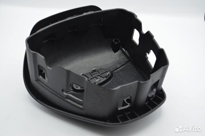 Рулевая накладка Ford Fiesta защелки