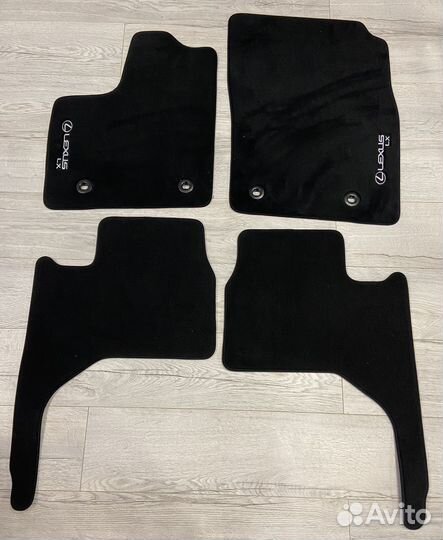 Оригинальные текстильные ковры Lexus LX 4