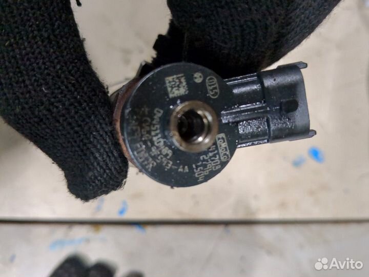 Форсунка топливная Ford B-Max, 2014