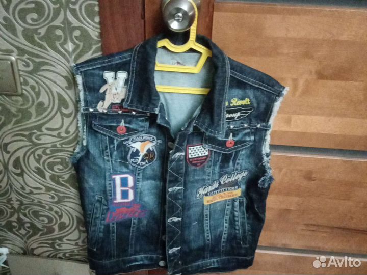 Безрукавка для мальчика