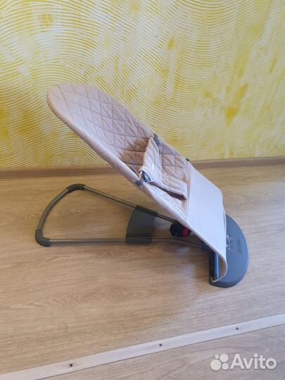 Шезлонг baby bjorn