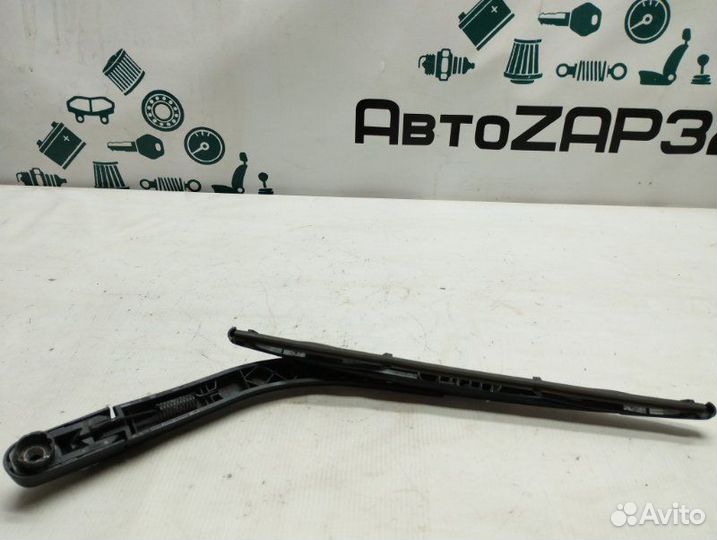 Поводок дворника задний Лада Ларгус 21129 2019
