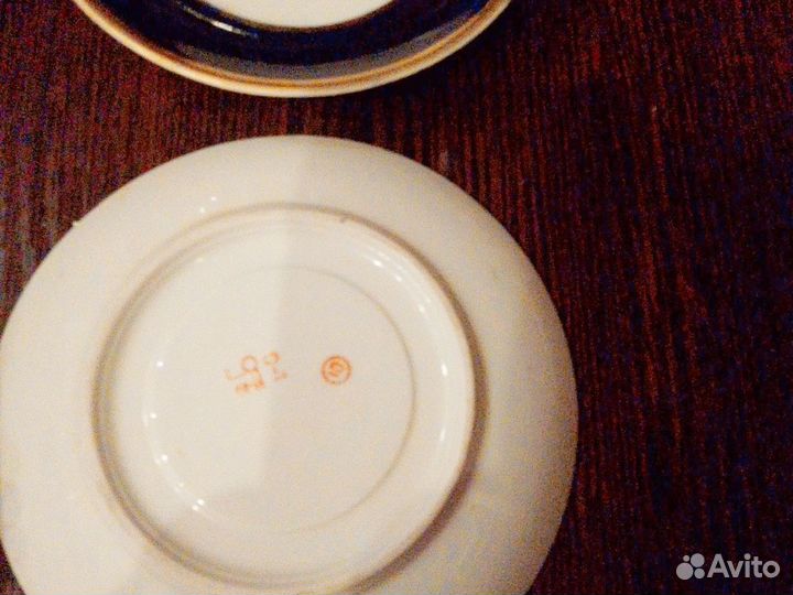 Блюдца с чашкой