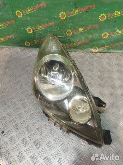 Фара правая Nissan Note E11 2010