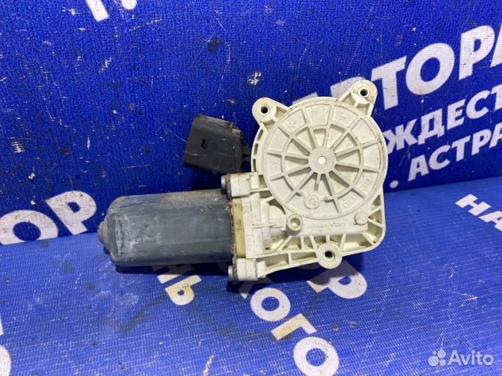 Моторчик стеклоподъемника Bmw E60 седан 2005