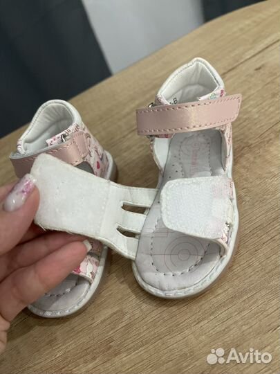 Сандалии для девочки 18 размер