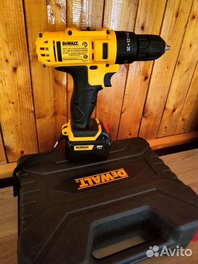 Шуруповерт 18V Dewalt ударный