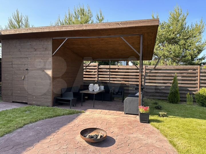 Дом 180 м² на участке 9,3 сот.