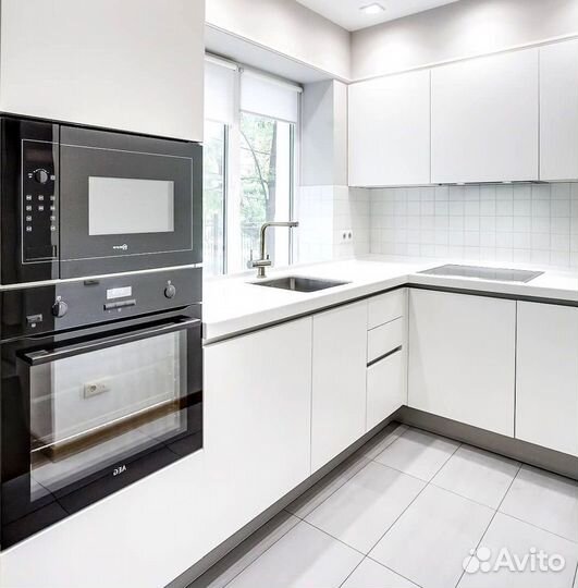 Угловой кухонный гарнитур современный