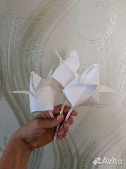 Белый цветок подделка