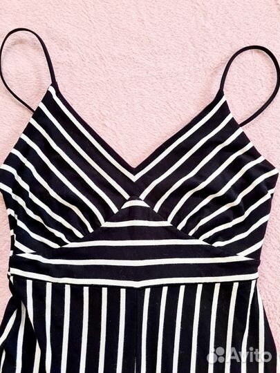 Комбинезоны летние женские 42 44 bershka; Италия