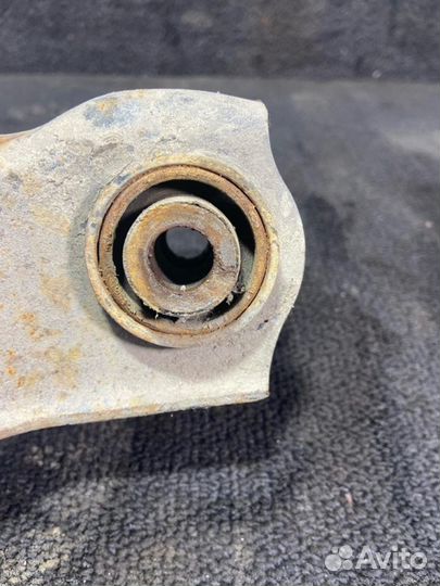 Рычаг задний нижний левый Mitsubishi Space Star (D