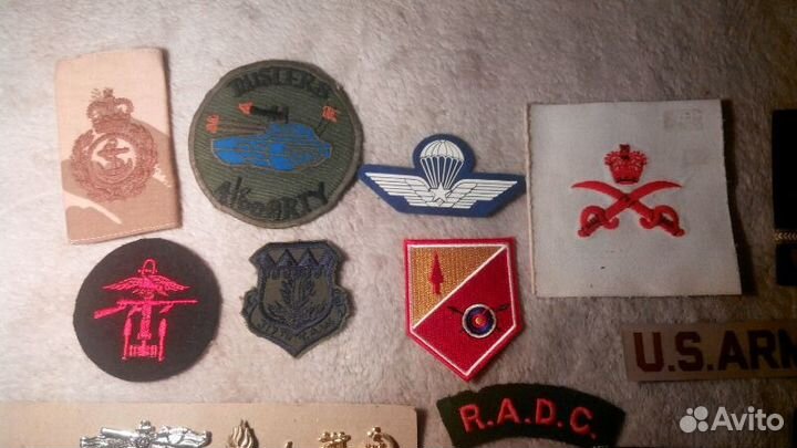 Коллекция кокард и нашивок ок 60 шт