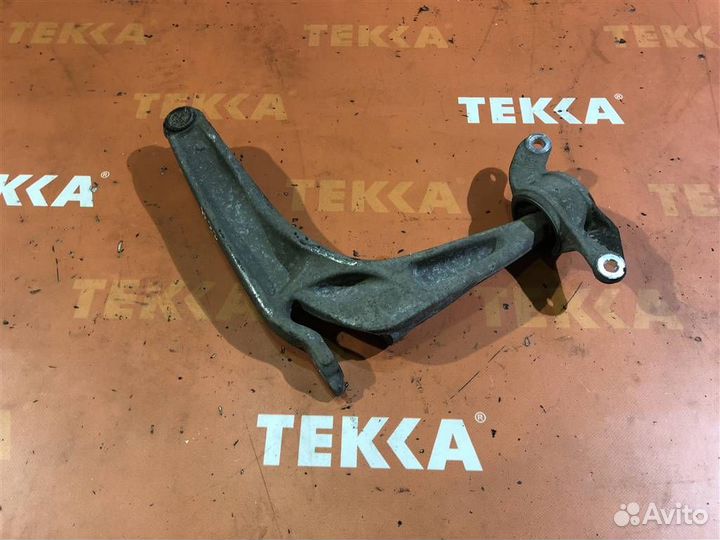 Рычаг передний левый Хонда Цивик 8 5Д