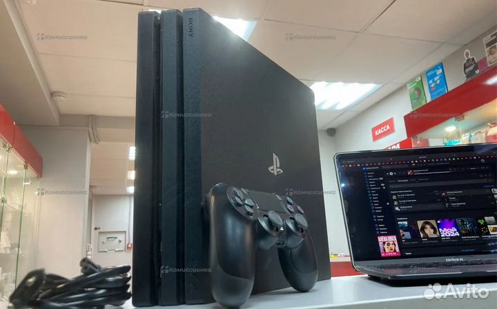 Бе8 Приставка Sony PS4 Pro 1Tb