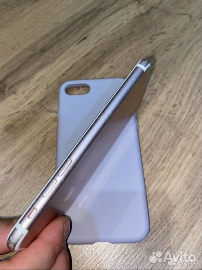 Телефон iPhone 7