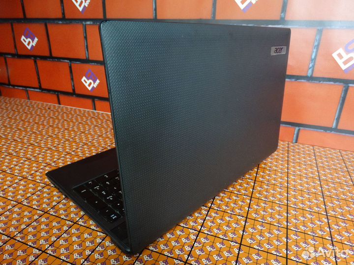 Ноутбук Acer P6200/Intel HD/6 RAM/120 SSD/500HDD