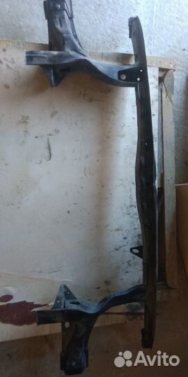 Усилитель бампера, передняя панель VW T5